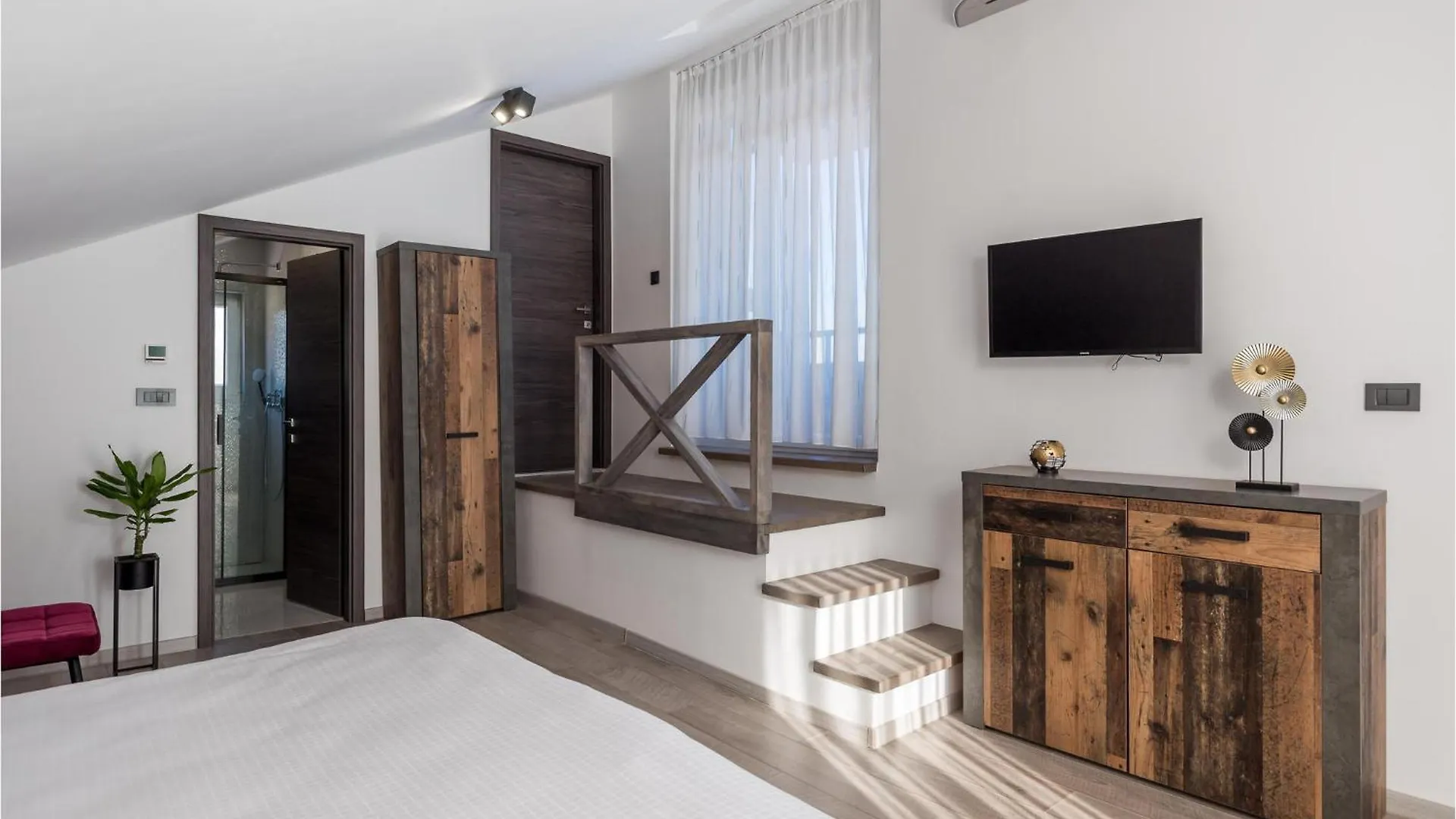 4 Bedroom Pet Friendly Home In Poljane 0*,  Croatia